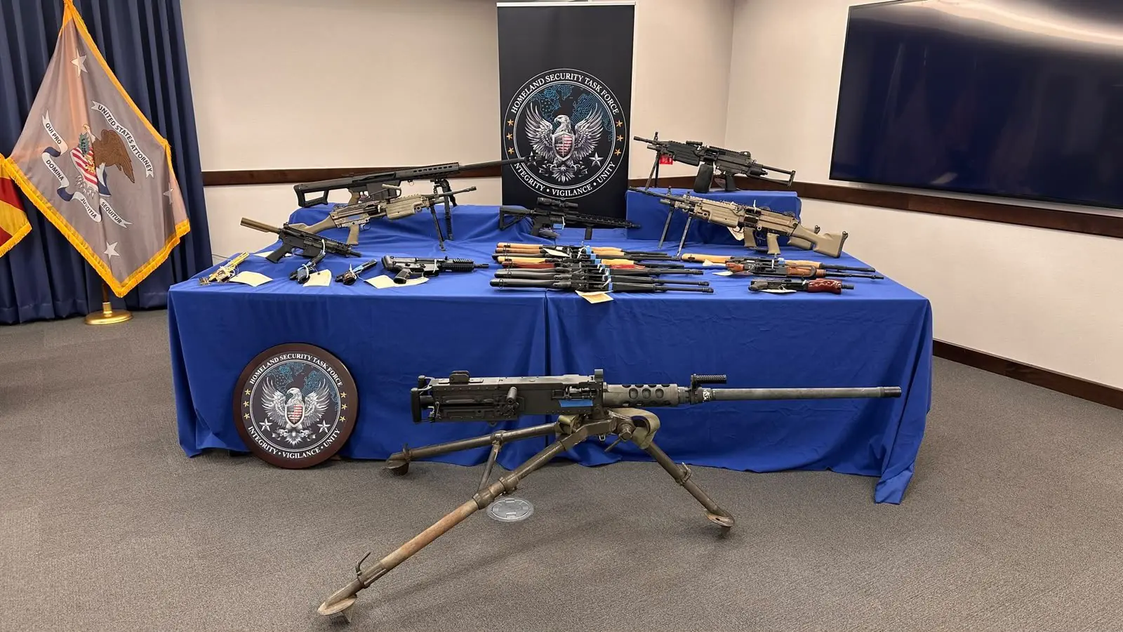 Embajador Jonhson reconocer operativo contra armas en Arizona.