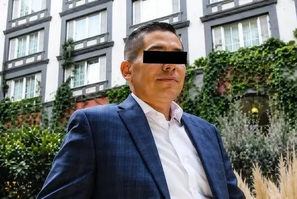 Detienen por peculado a contador ligado a hermano de "Alito".