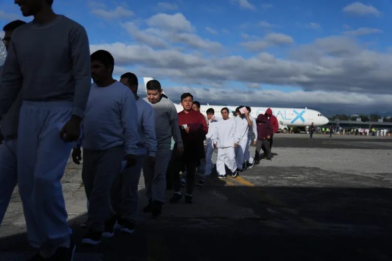 EU deporta mexicanos a Guatemala.