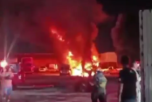 Se registra posible explosión de pipa en Tlaquepaque.