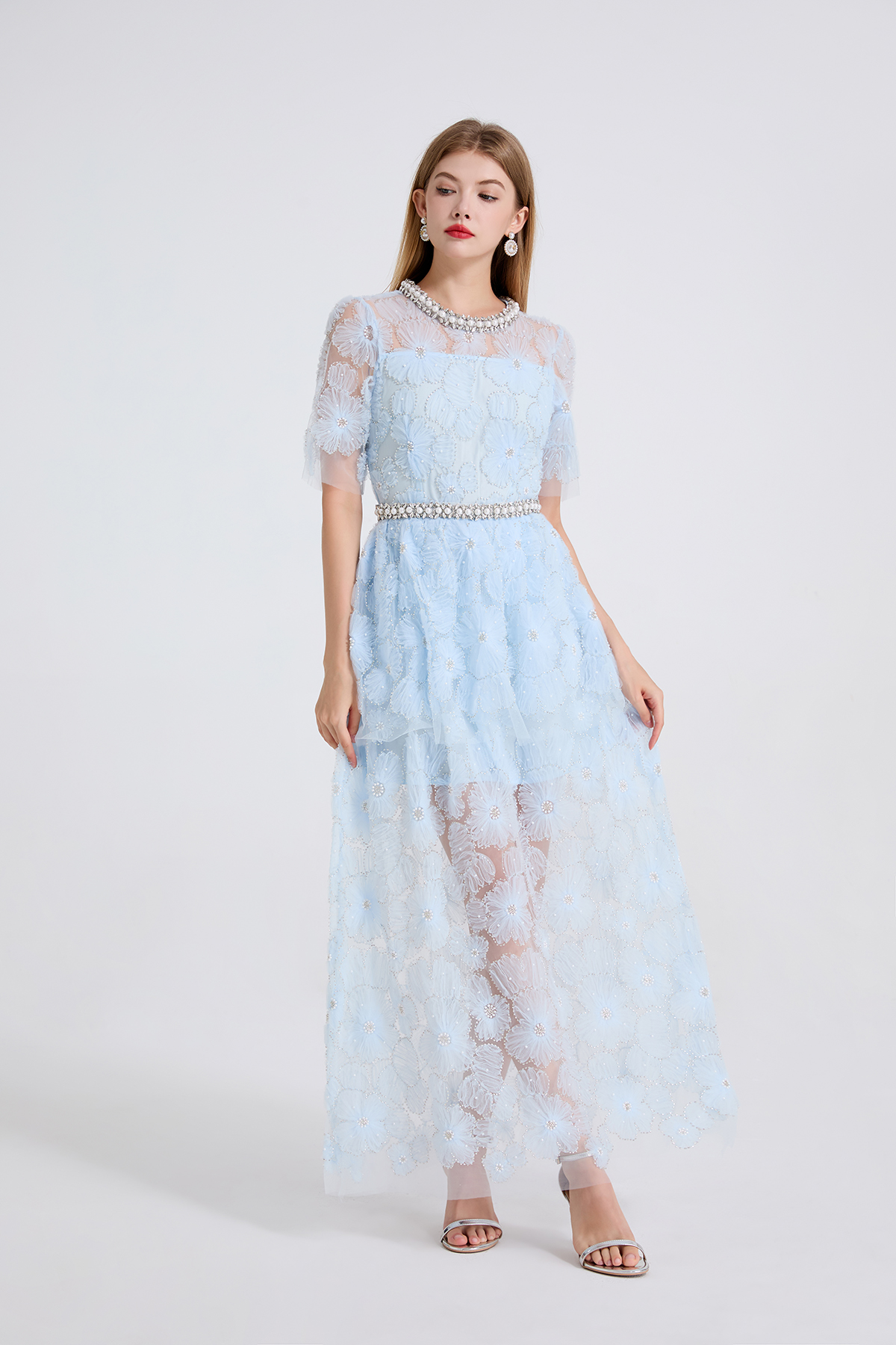 Pearl Stitched Evening Dress With High Waist And Long Silhouette - Image 3