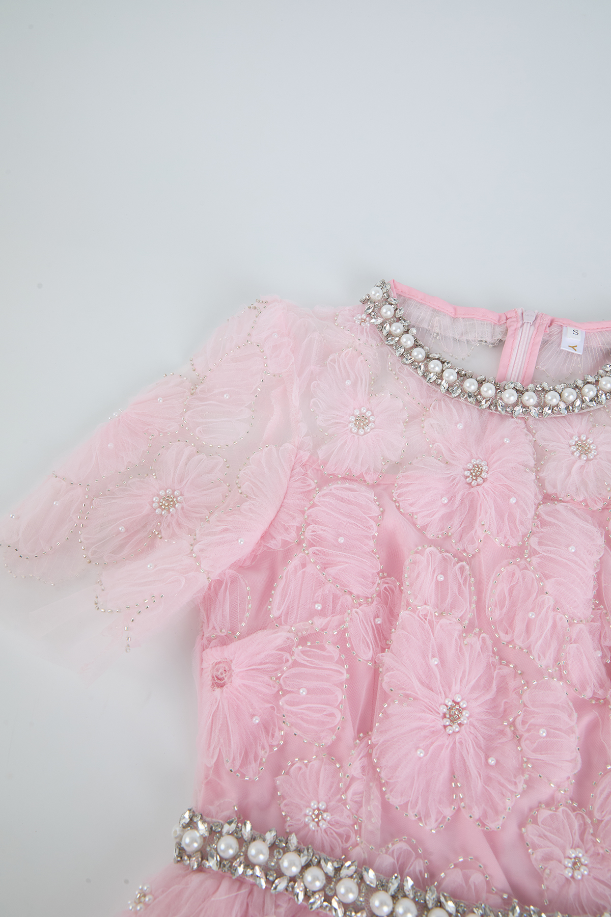 Pearl Stitched Evening Dress With High Waist And Long Silhouette - Image 7