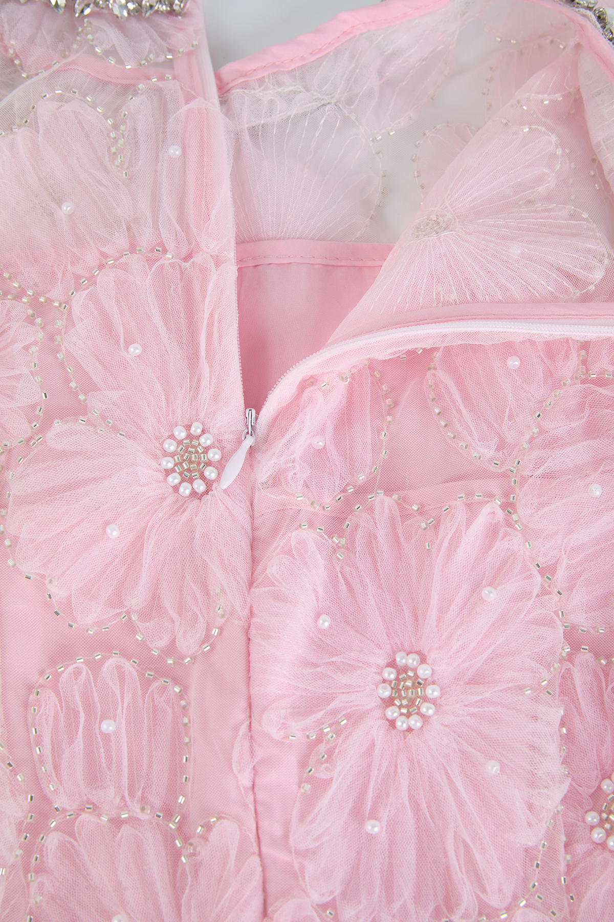 Pearl Stitched Evening Dress With High Waist And Long Silhouette - Image 11