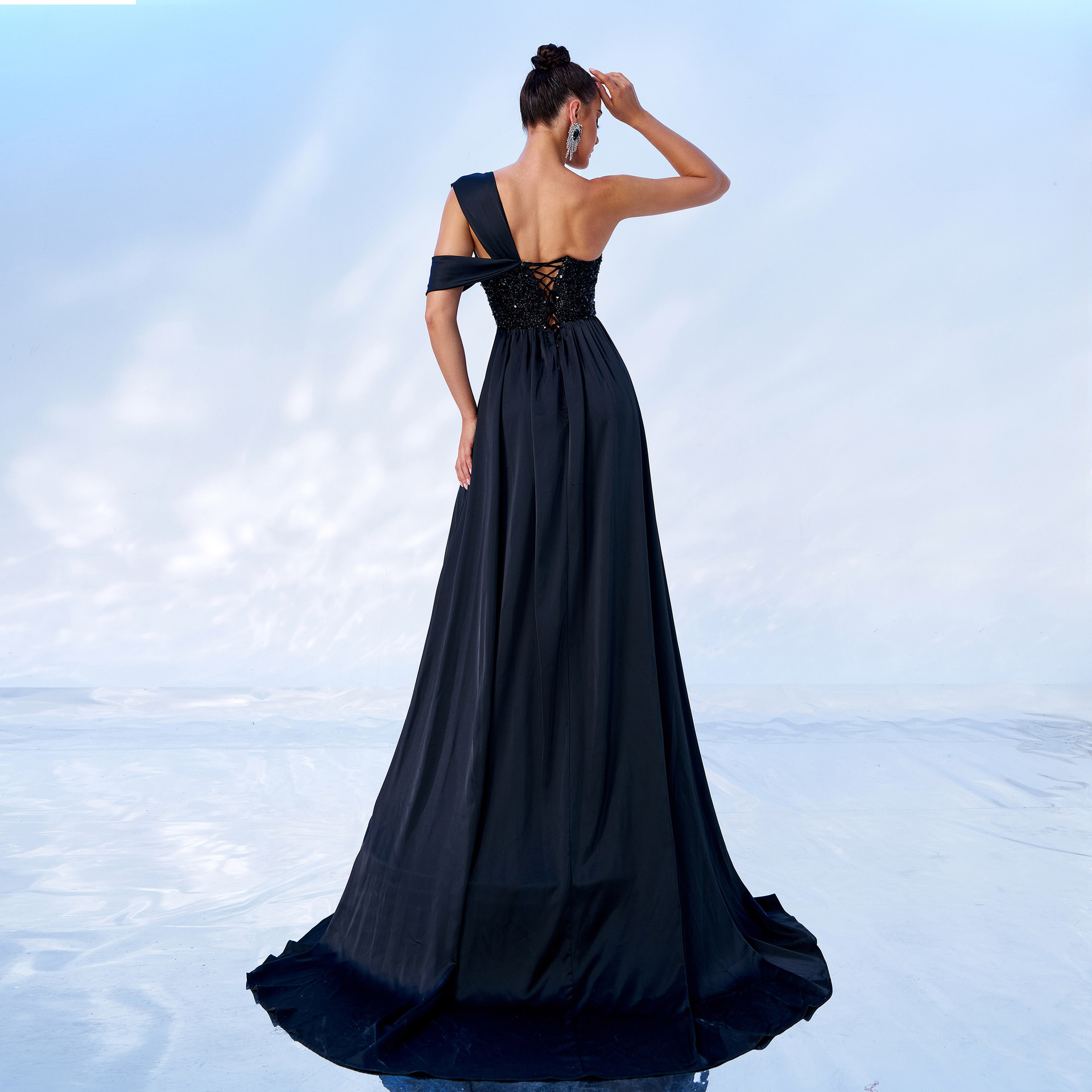 High Grade One Shoulder Slim Waist Sequined Split Cocktail Large Swing Evening Dress - Image 2