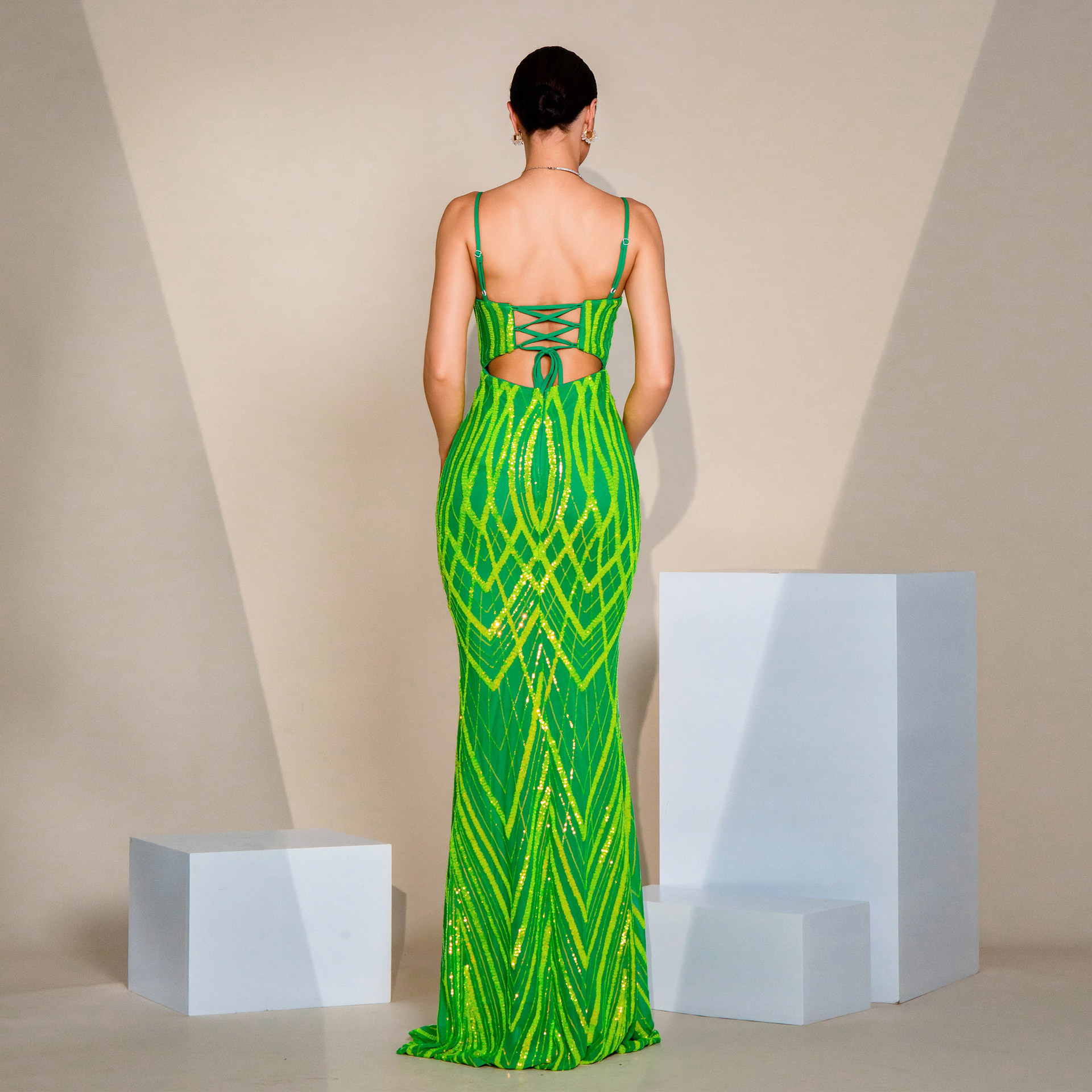 V Neck Brace Slim Fit Sheath Sequined Cocktail Fishtail Evening Dress - Image 2