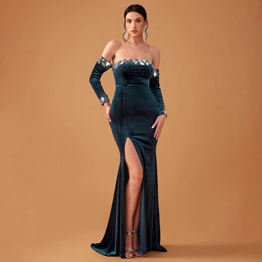 Elegant Light Luxury Velvet Rhinestone Patch Lens off Shoulder Long Sleeve Fishtail Dress