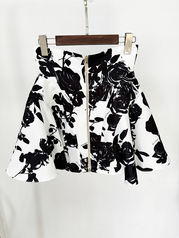 Star Tulip Waistline Rose Metal Buckle Printed Short Skirt - Image 3