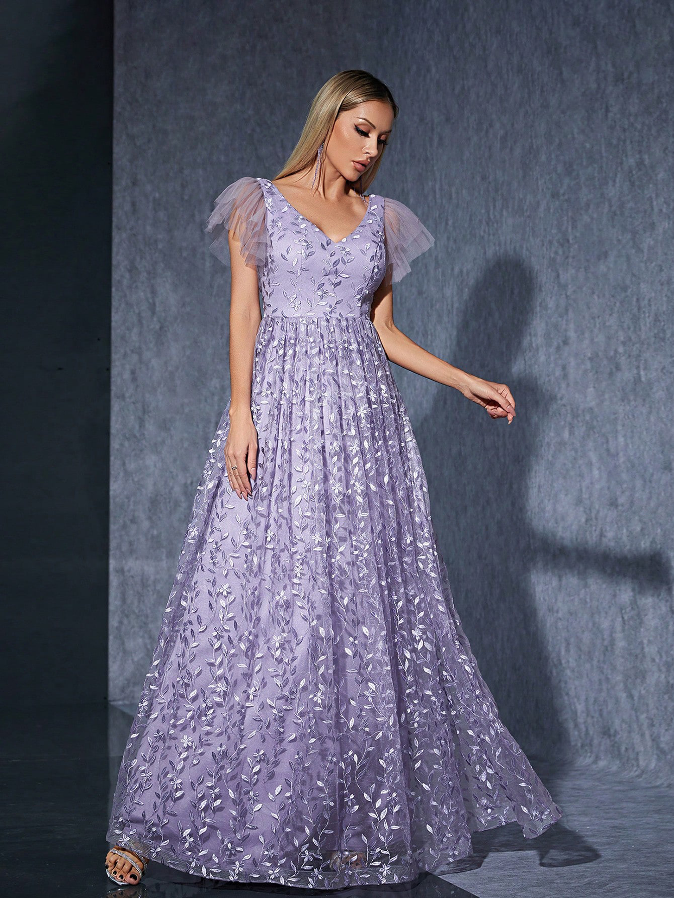 Embroidered Large Skirt Dress Photo Taking Ball Niche Evening Dress - Image 5
