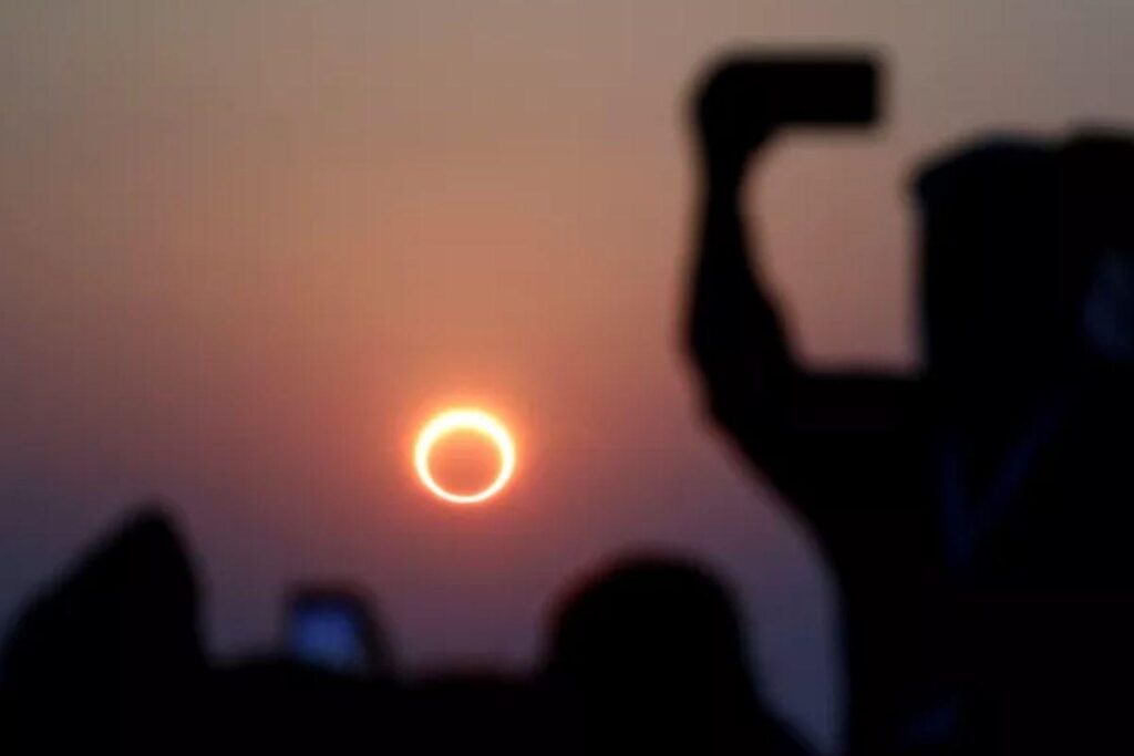 Eclipse solar anelar acontece nesta quinta-feira: saiba como e quando ...