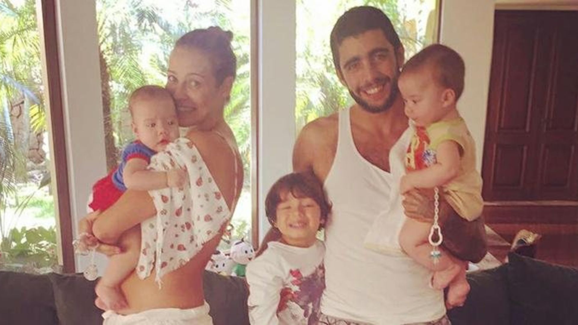 Luana Piovani e fam&iacute;lia