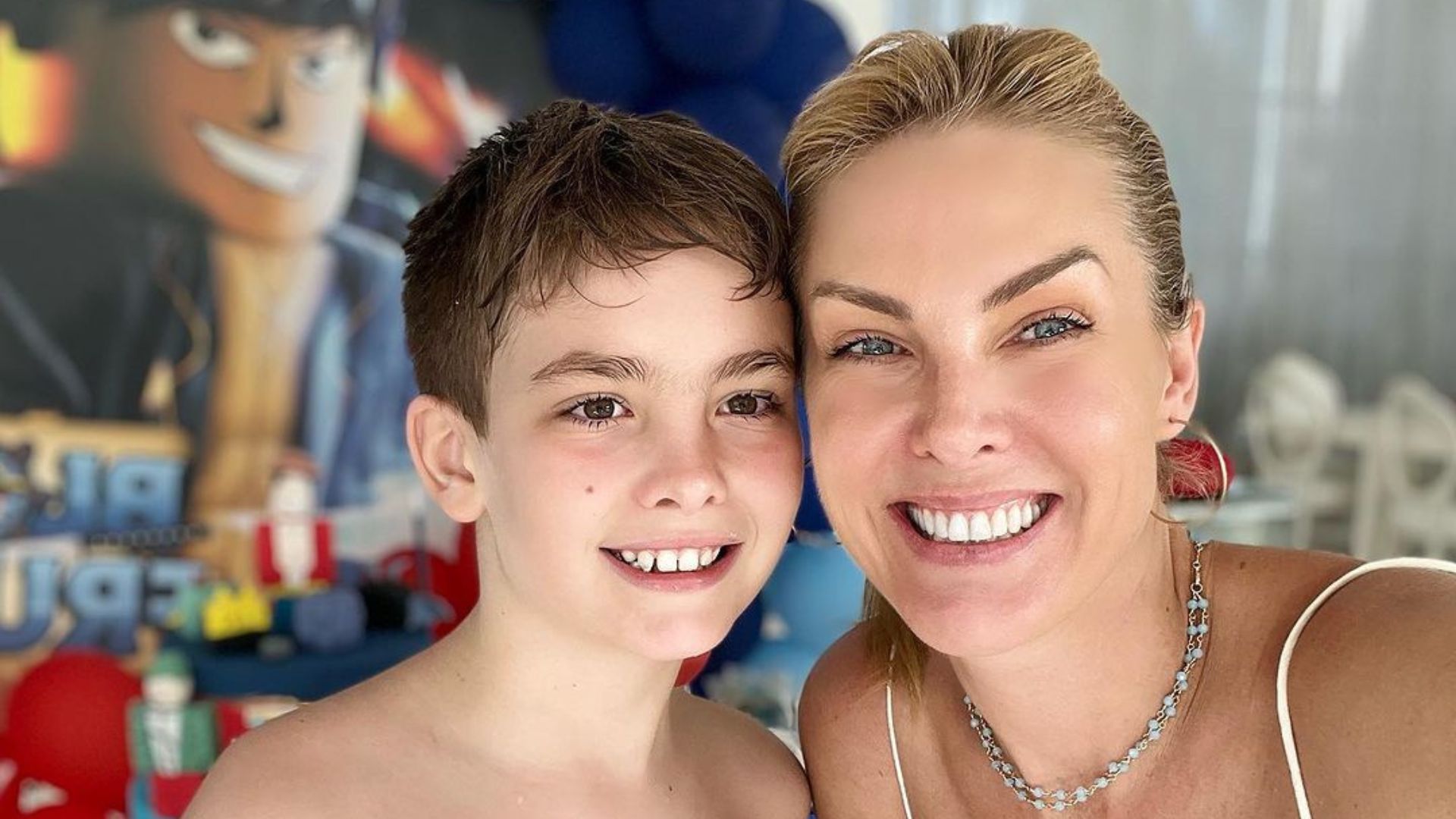 Ana Hickmann e filho
