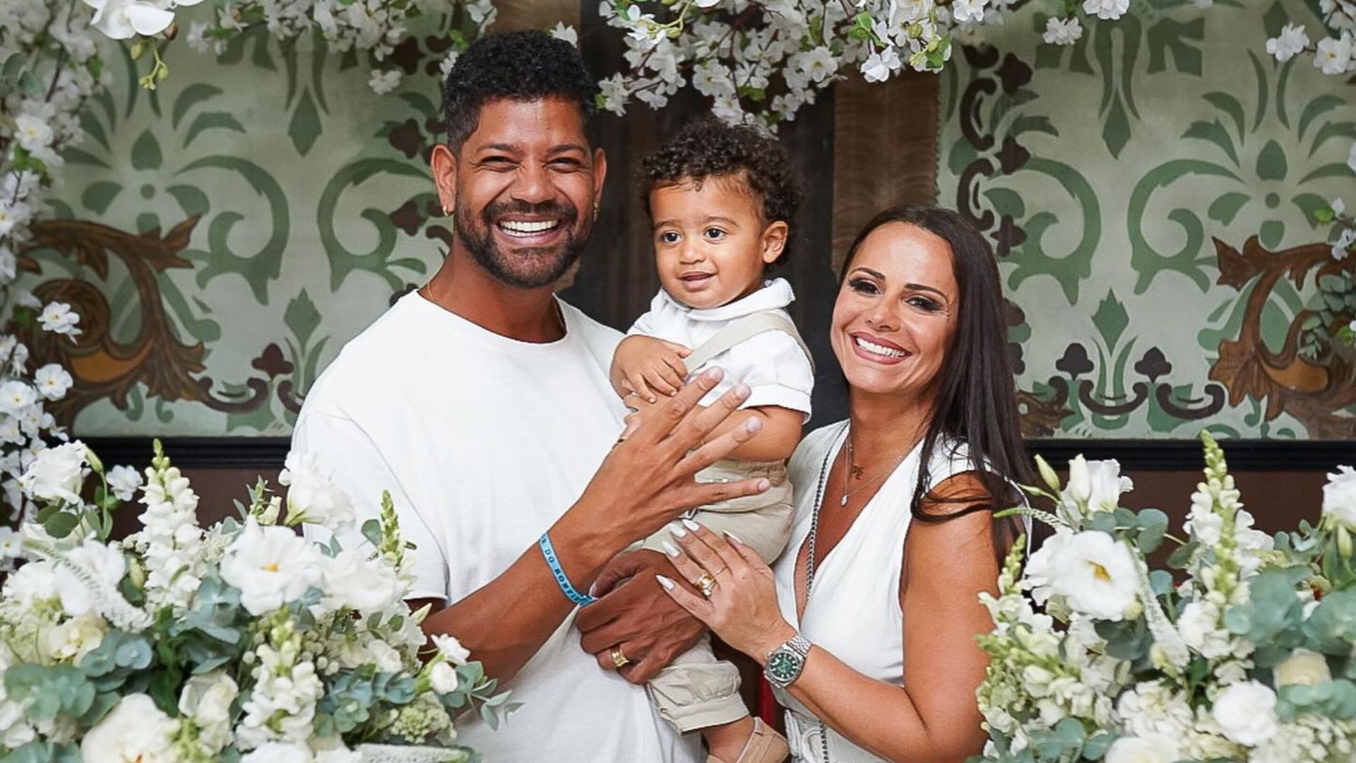 Joaquim, filho de Viviane Araújo e Guilherme Militão