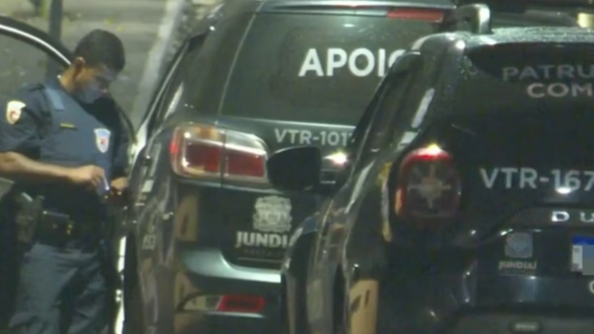 Pol&iacute;cia 