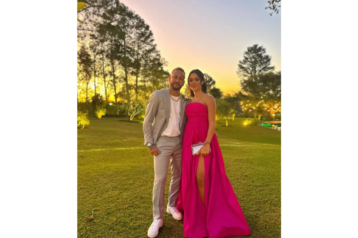 Neymar assume traição e posta texto para Bruna Biancardi em Instagram