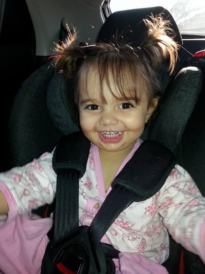 Alice, 5 anos, filha de Gabriela e Virgílio