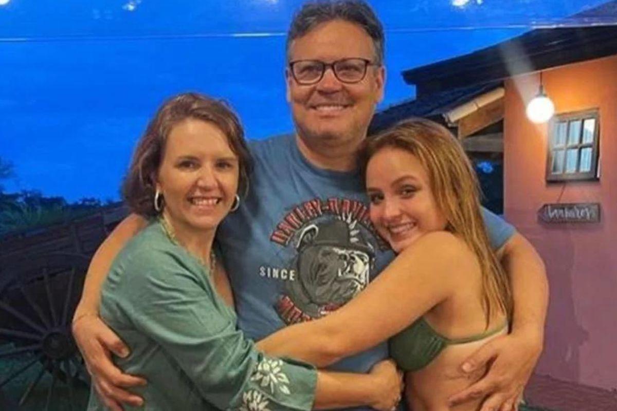 Larissa Manoela, pais de Larissa Manoela, mãe de Larissa Manoela, Silvana Taques, pai de Larissa Manoela, Gilberto Elias