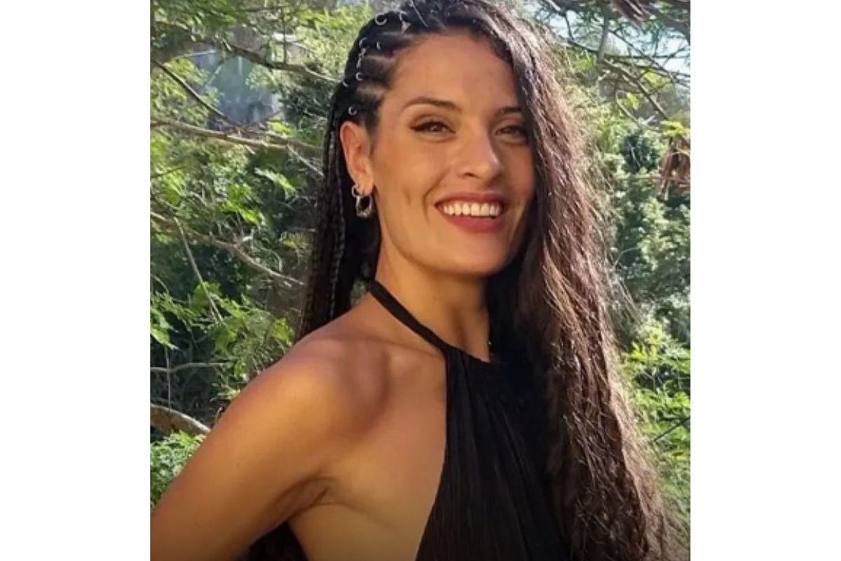 A fotógrafa teve a mão amputada