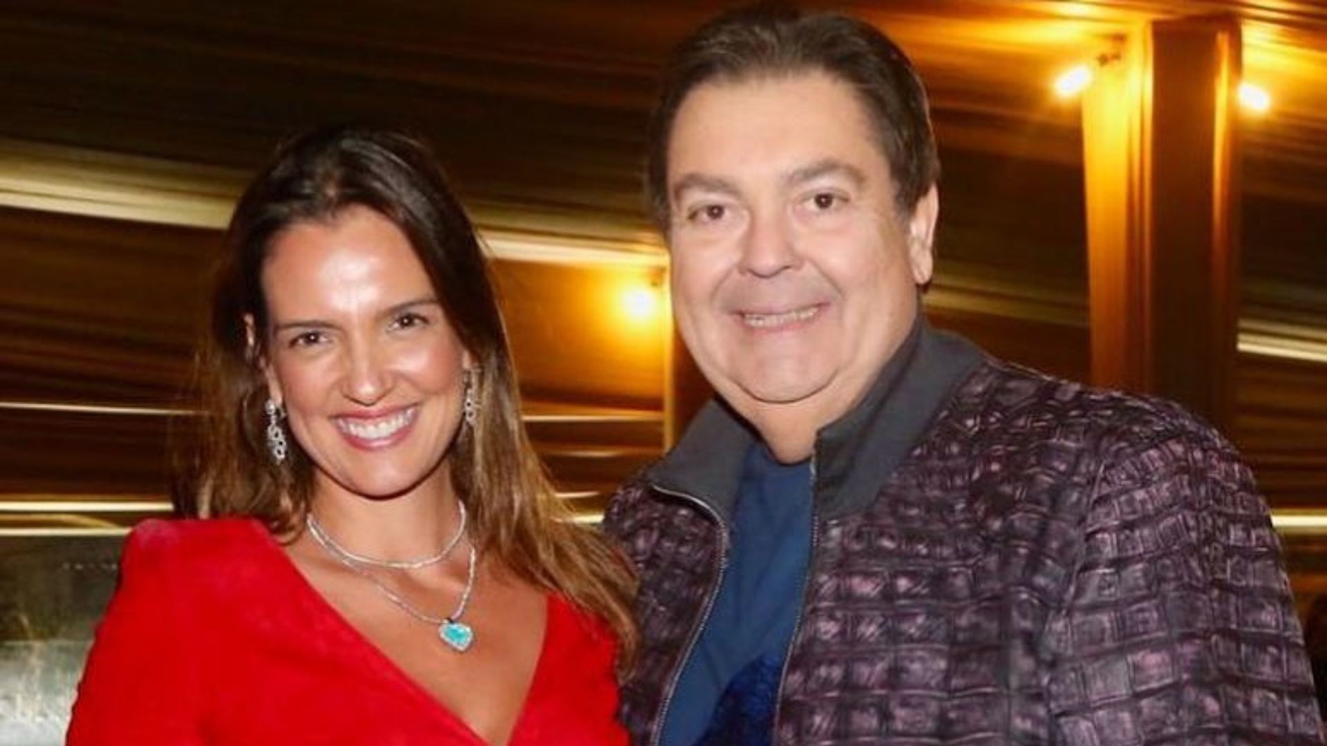 Faustão e esposa