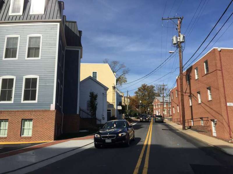 View west along Virginia State Route 7 Business (Market Street) between Harrison Street and Church Street in Leesburg, Loudoun County, Virginia