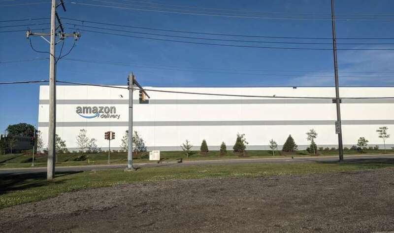 Amazon Delivery station DLN8 at 315 S Hicks Rd, Palatine, Illinois