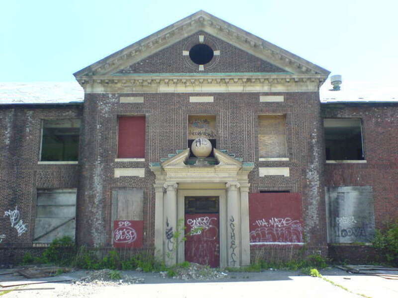 Boyce Thompson Institute for Plant Research Main Entrance. 40.97246° -73.88226° This old facility in Yonkers, New York is currently abandoned.  The institute has relocated to en:Ithaca, New York.