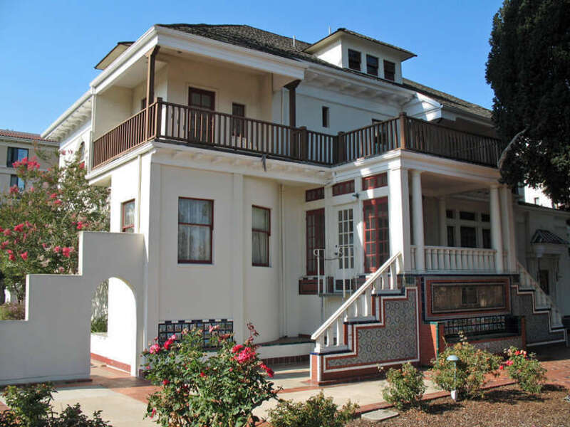 Registered Historic Places in Alameda County, California. 

Casa Peralta, 384 W. Estudillo Ave, San Leandro, California, USA. Photographed 2008-08-17 from near the northeast corner of Estudillo Ave. and Clarke St. Camera location37° 43′ 26.56″ N,