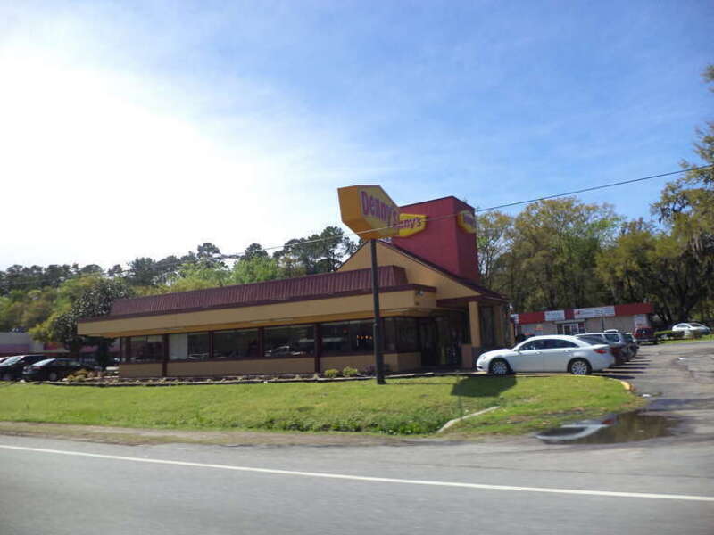 Denny's, 2690 N Monroe St, Tallahassee, Leon County, Florida