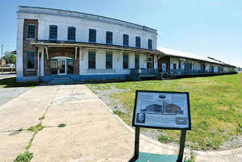 Carolina, Clinchfield &amp; Ohio Railroad Station and Depot