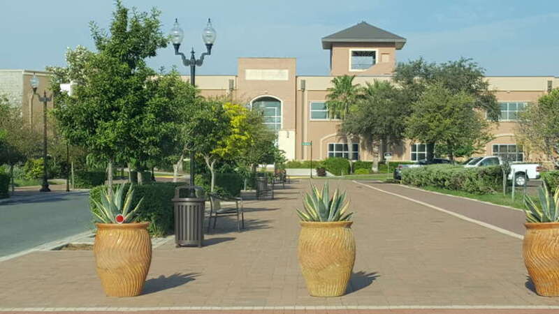 Edinburg, TX, USA

City Hall Edinburg Texas