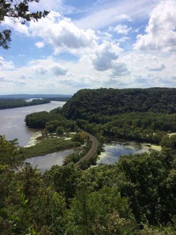 Effigy Mounds National Monument



This is an image of a place or building that is listed on the National Register of Historic Places in the United States of America. Its reference number is 66000109.
