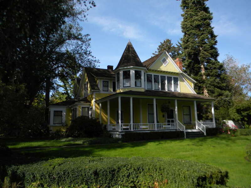 H. M. Gilbert House  Home of the Yakima Valley Museum.