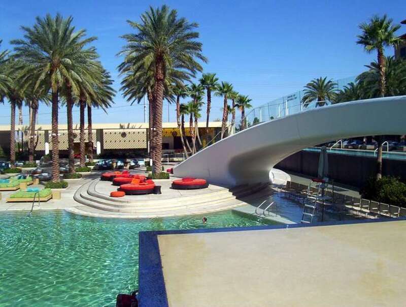 Pool at w:Green Valley Ranch