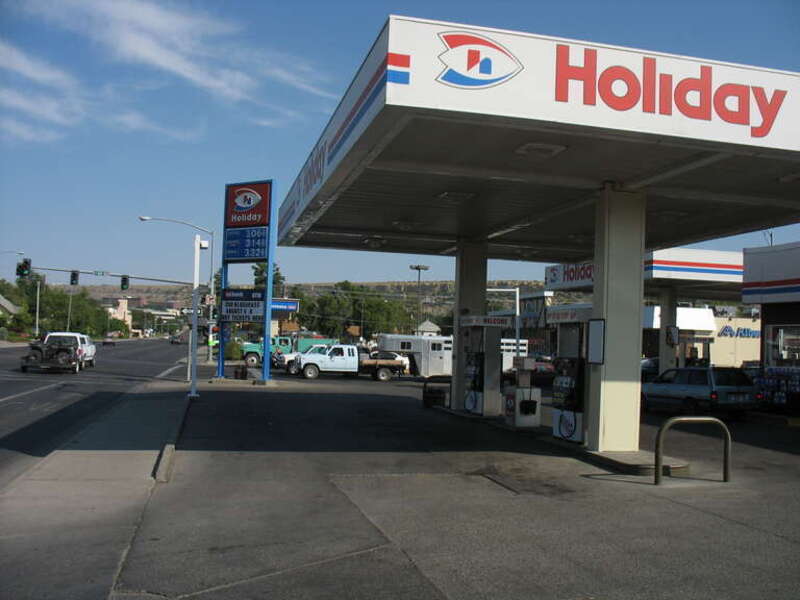 Holiday Stationstore gas station, 2620 6th Ave. N., at N. 27th St. (Montana Highway 3), east corner, Billings, Montana.  Appears to be looking roughly north-northeast, towards just left of Cobb Field (light assembly visible 470 meters (1,540 ft)