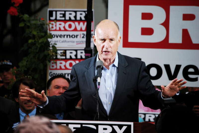 Jerry Brown rally in Victory Park, Stockton. Three days to go before the election &amp; the push is on...