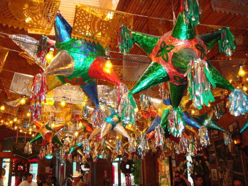 Mi Tierra inside