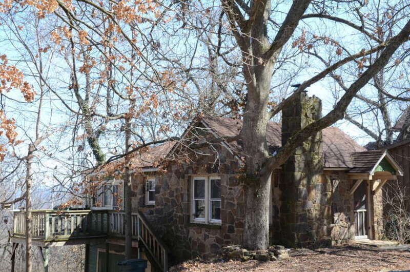 Mount Sequoyah Cottages