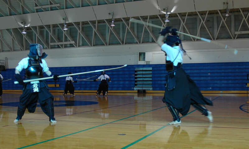 Bogu demonstation by students from the International Budo University in Japan.

Furikaeshi strike in mid-strike from here, the attacker can strike either the men (head), kote (hands) or sune (shins).