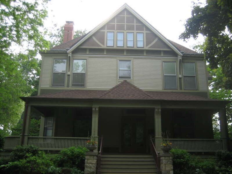Charles E. Roberts House, Frank Lloyd Wright designed interior remodel 1896. Original architects: Burnham &amp; Root, 1879. Oak Park, Illinois. Listed as a contributing property to the Frank Lloyd Wright-Prairie School of Architecture Historic