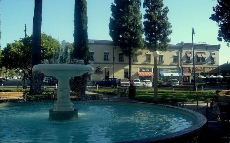 Plaza Square