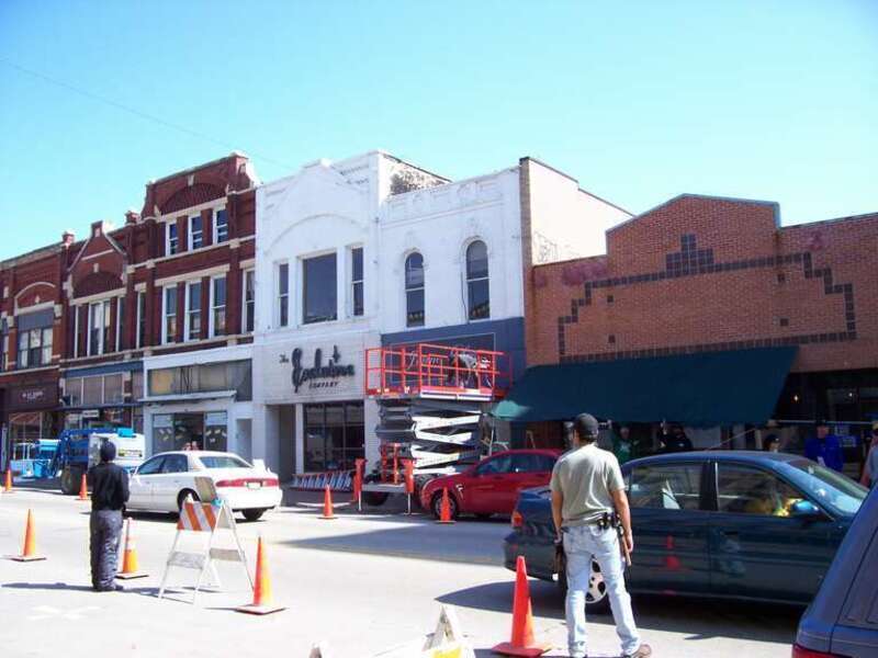 Looking south at part of downtown w:Oshkosh, Wisconsin on U.S. Route 45 during the creation of the set for the 2009 movie Public Enemies. Workers were really concentrating on the building on the right. It is part of the North Main Street Historic