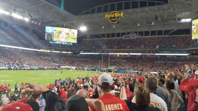 Raheem Mostert runs to the San Francisco 32 for 17 yards on 1st &amp; 10 with 2:39 left in the game