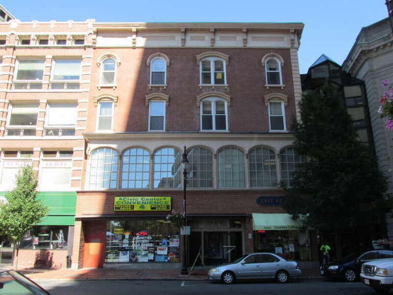 Republican Block, Springfield Massachusetts


This is an image of a place or building that is listed on the National Register of Historic Places in the United States of America. Its reference number is 78000447.
