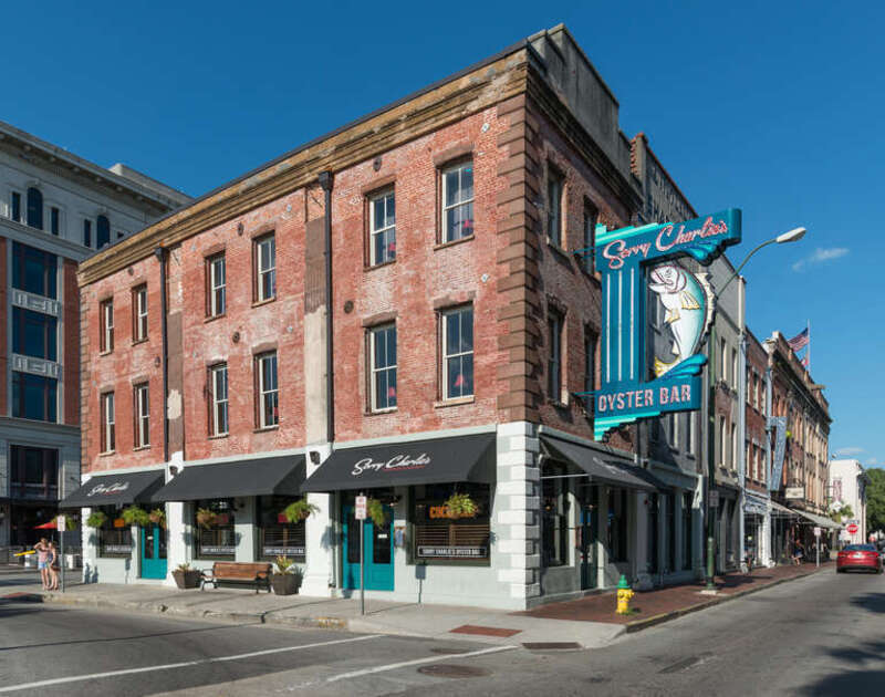 A west view of Sorry Charlie's Oyster Bar, Savannah, Georgia