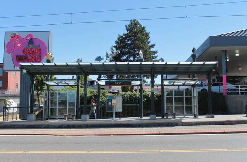 The platform at South 25th Street Station, part of the Tacoma Link light rail line in Tacoma.