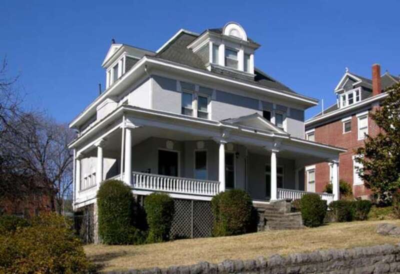 Southwest Historic District Roanoke, Virginia listed on the National Register of Historic Places in Roanoke, Virginia, USA. Example of typical four square style home present throughout the district.