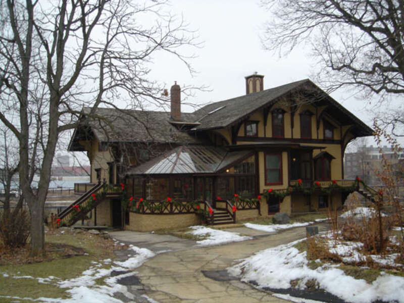 Photo of Tinker cottage shot by myself on 12/30/2005
