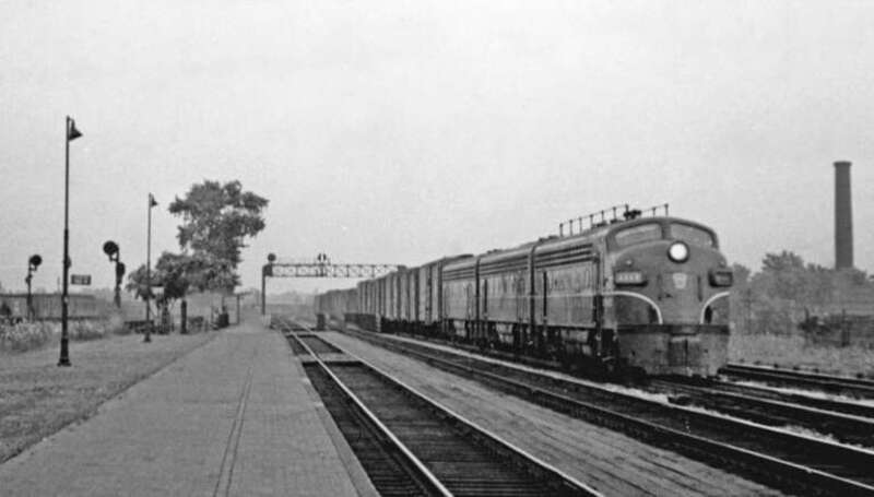 Westbound Pennsylvania RR freight passing Englewood (Il.). Englewood was a very busy station, served by the NYC, Pennsylvania and Rock Island lines into Chicago.