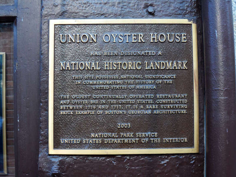 Union Oyster House Boston plaque erected 2003 at 41 Union St, Boston, MA 02108, United States