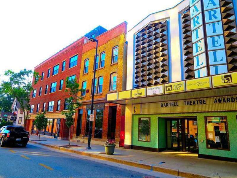Wakeley-Giles Commercial Building