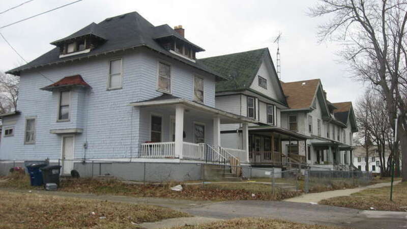 Houses on the southern side of Winthrop Street east of the Fulton Street intersection in Toledo, Ohio, United States.  This block is part of the Toledo Olde Towne Historic District, a historic district that is listed on the National Register of